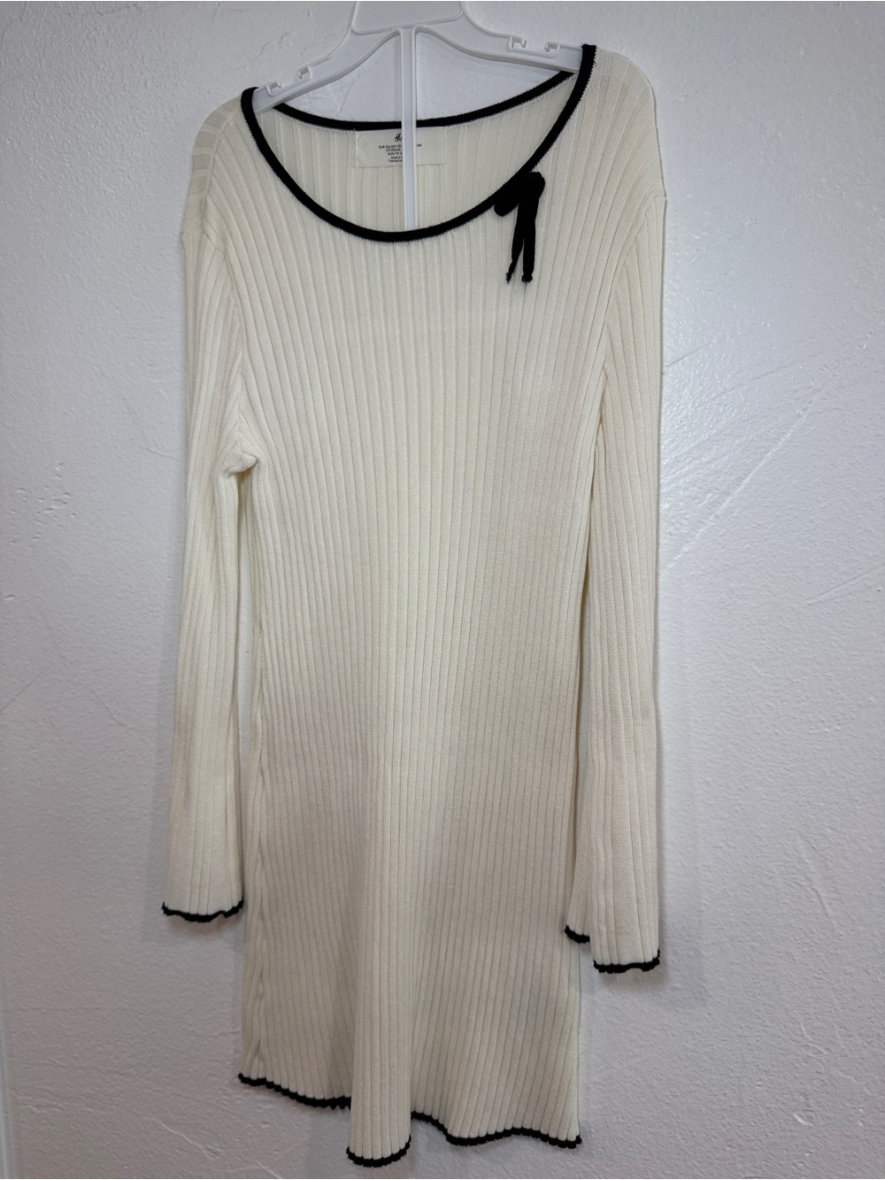 H&M Cream Ribbed Long-Sleeve Dress with Black Trim